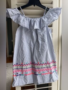 Gap Striped Kids Dress with Embroidered Accents seersucker blue dress size 8
